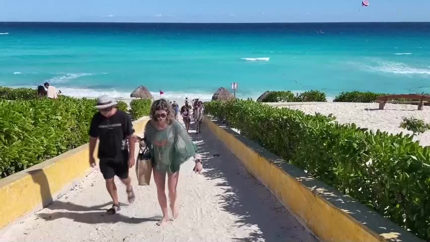 Mexicos Tourist Sector Ending Year Strong Editorial Video 12660817a