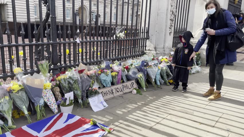 People Mark Covid19 Grave Unique Mark | Editorial Video | 11852267b | Shutterstock