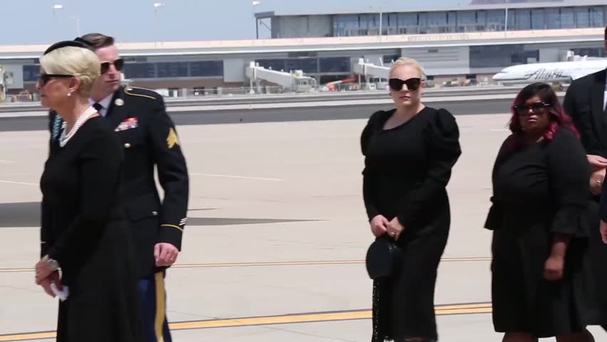 john mccain retire july 4th