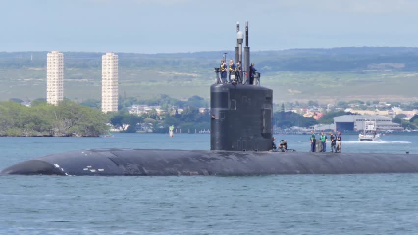 Submarine Uss Cheyenne Maneuvers Pearl Harbor | Editorial Video ...