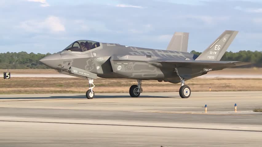 F35 Lightning Ii Aircraft Taxiing On | Editorial Video | 13236814c ...